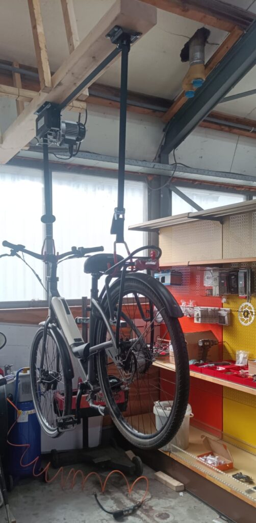 Reparatie achterband electrische fiets merk Bayck, fietsenmaker terneuzen, tinus2wielers